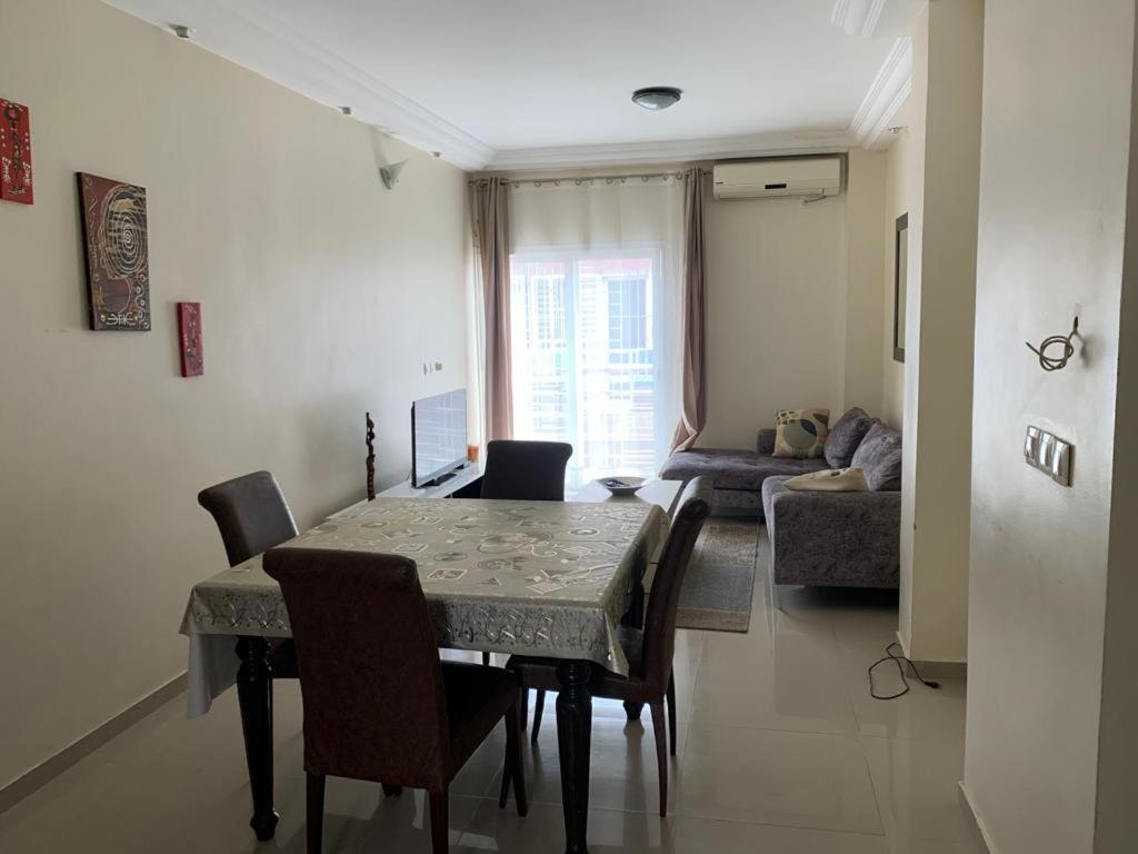 Appartement A Residence De La Paix Dakar Bagian luar foto